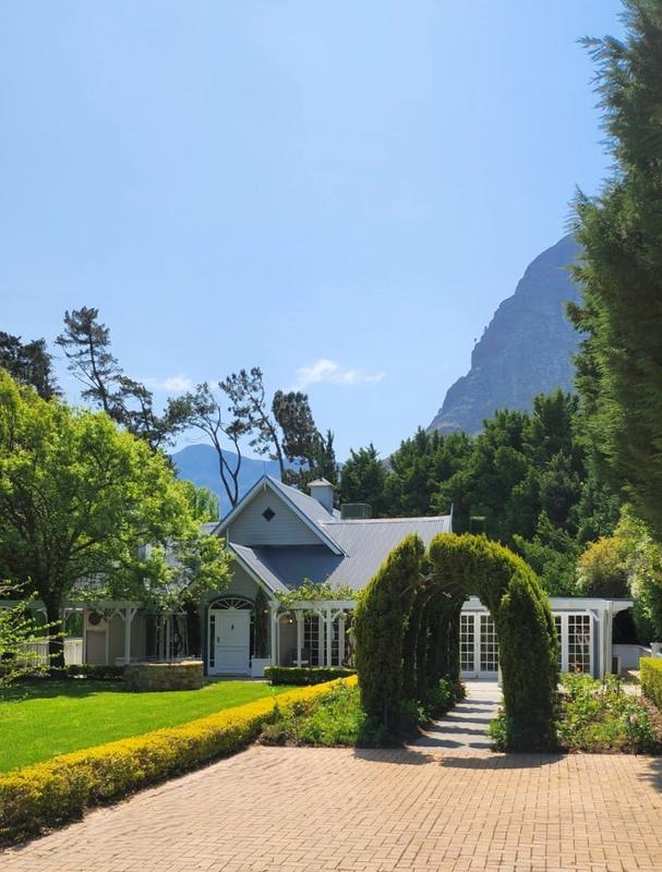 12 Bedroom Property for Sale in Franschhoek Western Cape